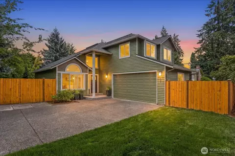 1828 NE Serpentine Pl, Shoreline, WA 98155