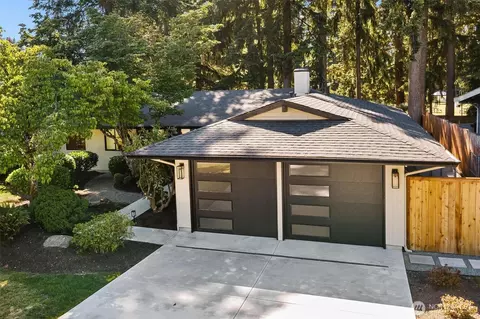 11903 NE 142nd Pl, Kirkland, WA 98034