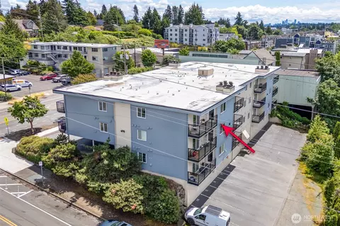 9255 Greenwood Ave N #31, Seattle, WA 98103