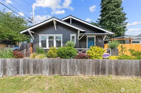 611 S Washington St, Tacoma, WA 98405