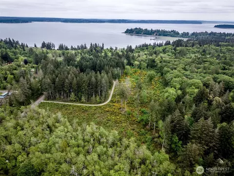 24 156th Ave SW, Lakebay, WA 98349