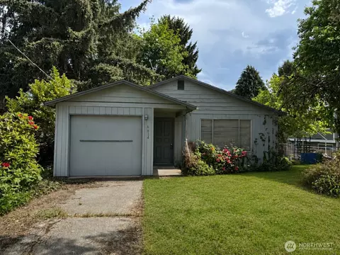 6814 46th Ave S, Seattle, WA 98118