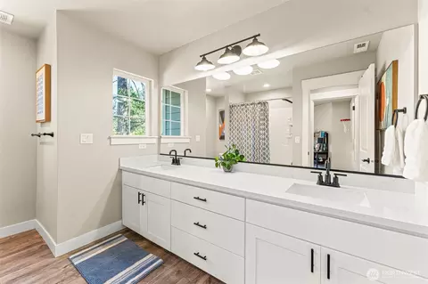 Bath - 22314 58th E, Spanaway, WA 98387 photo 4 of 4