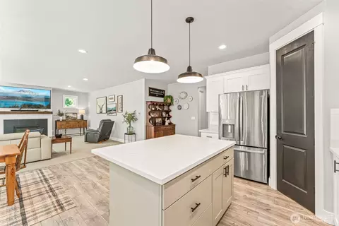 Kitchen - 22314 58th E, Spanaway, WA 98387 photo 3 of 5