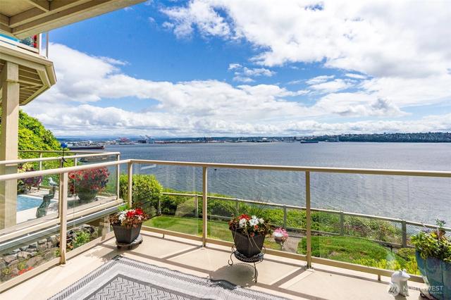 6402 E Side Dr NE #2, Tacoma, WA 98422