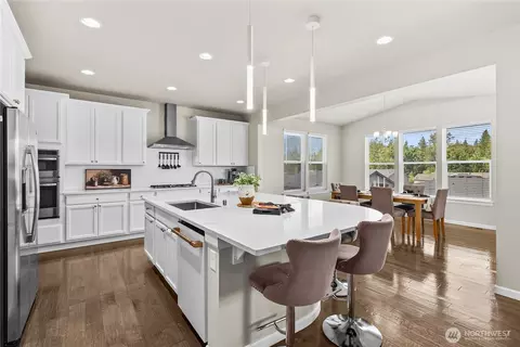 25714 207th Ave SE, Covington, WA 98042