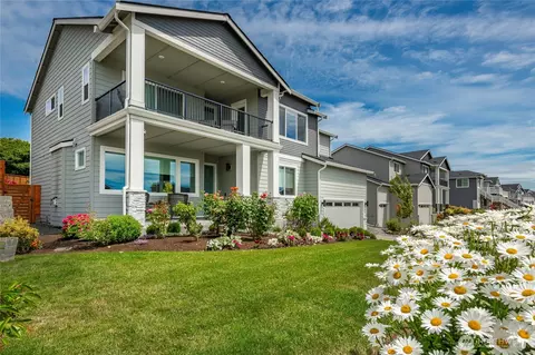 5436 Lonicera Dr, Blaine, WA 98230