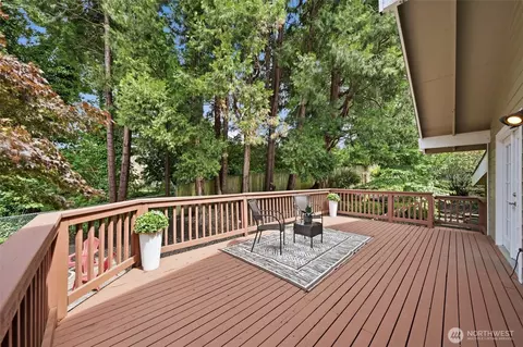 Exterior - 20037 102nd Ct NE, Bothell, WA 98011 photo 5 of 12