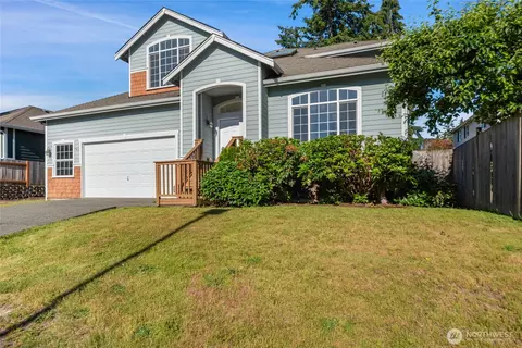 765 Vashon Ave NE, Renton, WA 98059