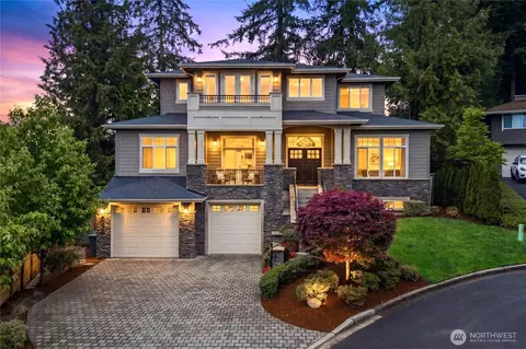 10223 NE 22nd Pl, Bellevue, WA 98004