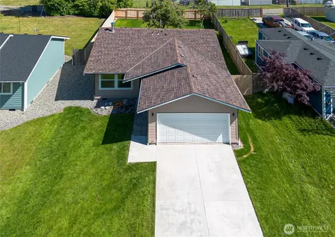 1005 E 63rd St, Tacoma, WA 98404