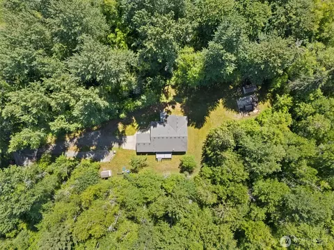 8816 324th St E, Eatonville, WA 98328