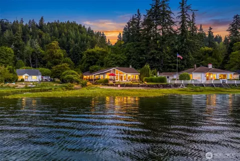 6591 NE North Shore Rd, Belfair, WA 98528