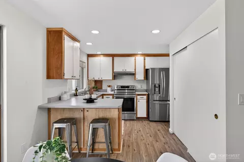 Kitchen - 19209 Grannis Rd, Bothell, WA 98012 photo 1 of 3