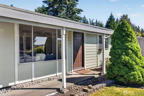 Exterior - 19209 Grannis Rd, Bothell, WA 98012 photo 3 of 6