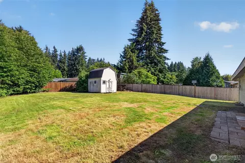 Exterior - 19209 Grannis Rd, Bothell, WA 98012 photo 4 of 6