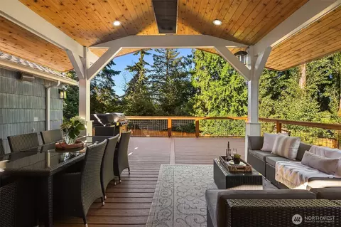 22613 78th Pl W, Edmonds, WA 98026