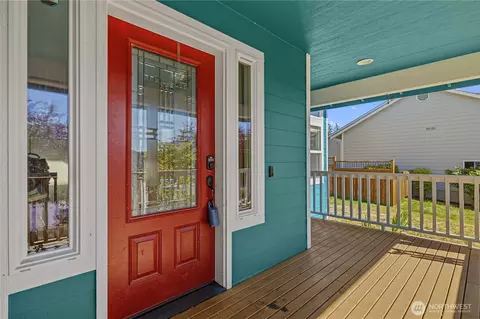 1702 SW Ulysses St, Oak Harbor, WA 98277