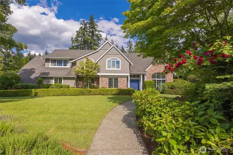 1032 84th Ave NE, Medina, WA 98039