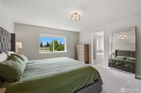 Bedroom - 3922 187th Pl SE, Bothell, WA 98012 photo 2 of 7