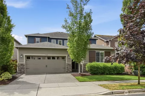 Exterior - 3922 187th Pl SE, Bothell, WA 98012 photo 4 of 6