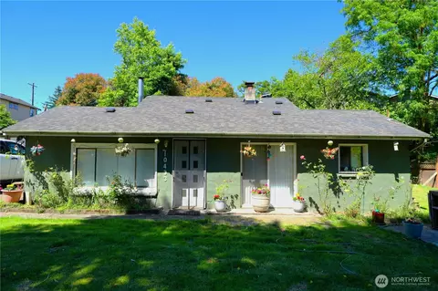 10433 1st Ave SW, Burien, WA 98146