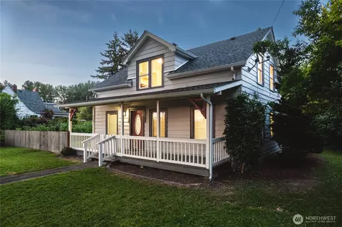 531 N Barker St, Mount Vernon, WA 98273