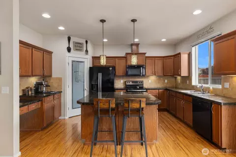 Kitchen - 2124 197th Street Ct E, Spanaway, WA 98387 photo 4 of 7
