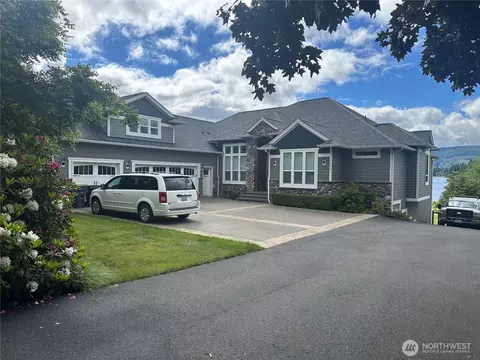 17317 Topaz Loop St, Yelm, WA 98597