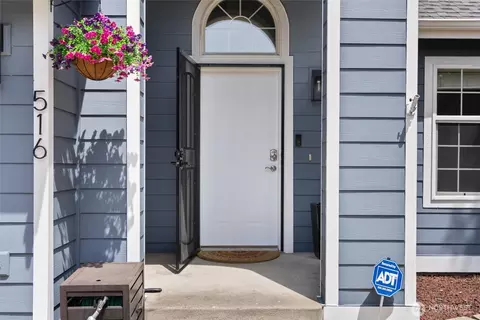Entry Way - 516 Corrin Ave NW, Orting, WA 98360 photo 1 of 5