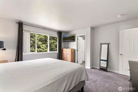 Bedroom - 516 Corrin Ave NW, Orting, WA 98360 photo 2 of 5
