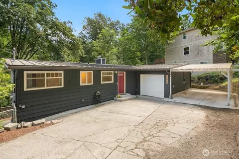 15936 76th Pl NE, Kenmore, WA 98028