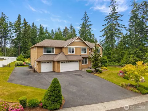 8010 Wenatchee Pl NW, Silverdale, WA 98383