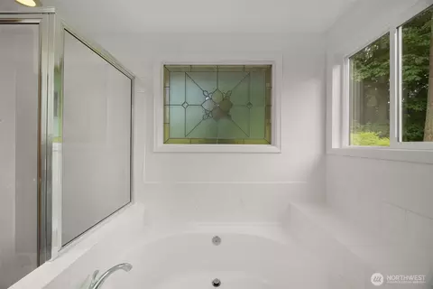Bath - 15811 29th Dr SE, Mill Creek, WA 98012 photo 3 of 4
