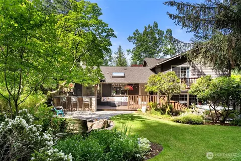 15002 SE 171st St, Renton, WA 98058