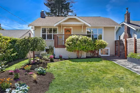 10327 Stone Ave N, Seattle, WA 98133