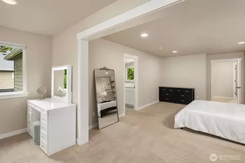 Bedroom - 1435 242nd Pl SE, Bothell, WA 98021 photo 4 of 6