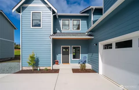 2914 K Ave, Anacortes, WA 98221