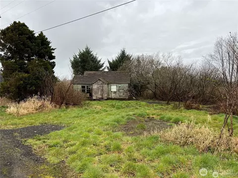 2361 Evergreen Park Rd, Grayland, WA 98547