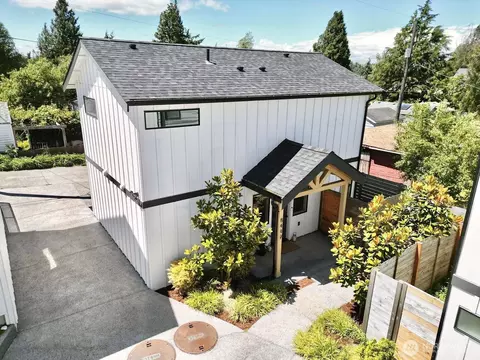 8449 18th Ave SW, Seattle, WA 98106