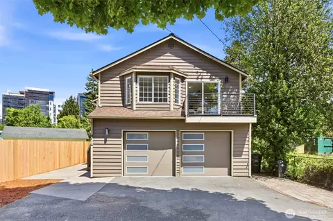 814 NE 185th St, Shoreline, WA 98155