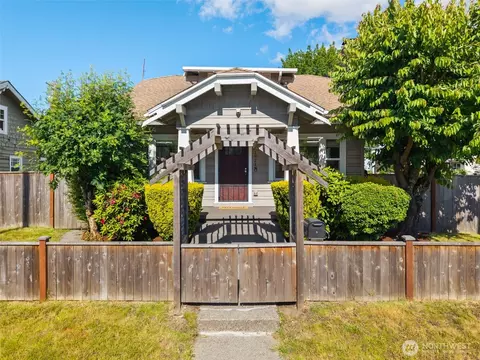1921 Martin Luther King Jr Way, Tacoma, WA 98405