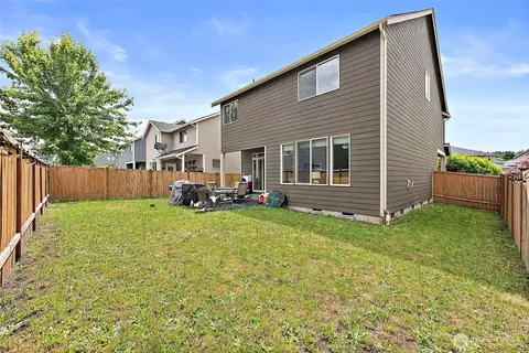 Exterior - 916 Boatman Ave NW, Orting, WA 98360 photo 5 of 8