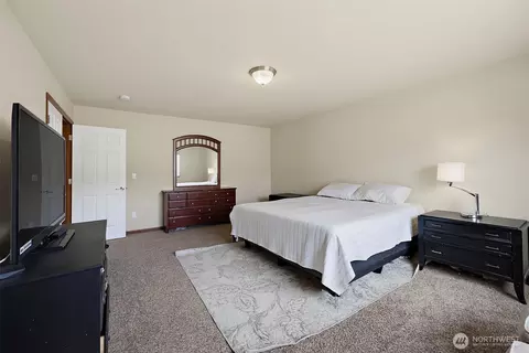 Bedroom - 916 Boatman Ave NW, Orting, WA 98360 photo 5 of 7