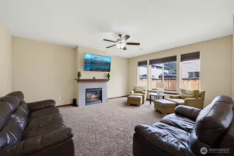 Living - 916 Boatman Ave NW, Orting, WA 98360 photo 1 of 5