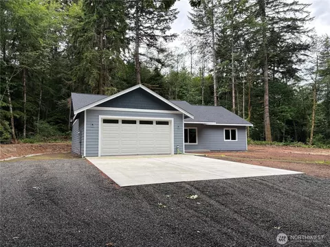 61 E Olyview Pl, Grapeview, WA 98546