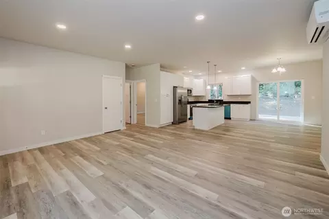 Living - 61 E Olyview Pl, Grapeview, WA 98546 photo 2 of 7