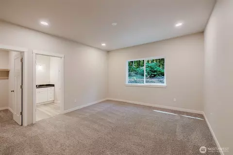 Bedroom - 61 E Olyview Pl, Grapeview, WA 98546 photo 10 of 13