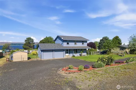 Exterior - 335 Ross Way, Wallula, WA 99363 photo 2 of 5