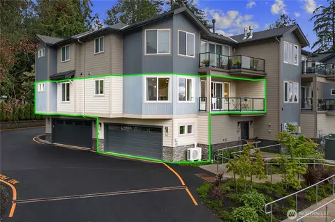 554 Paradise Ln #C202, Edmonds, WA 98020